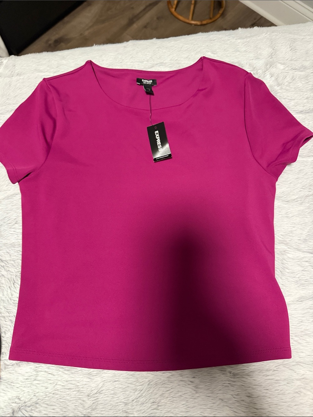 Express Women’s Short Sleeve Crewneck Top in Hot Pink